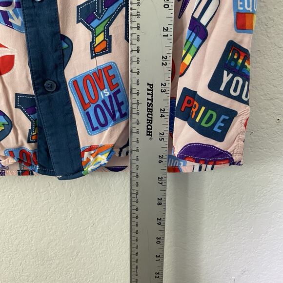 Trinity Collective Shirt Mens Medium Pink Button Up Camp Pride Equality Love LGB - Picture 4 of 7